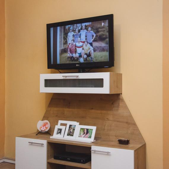 TV-állvány